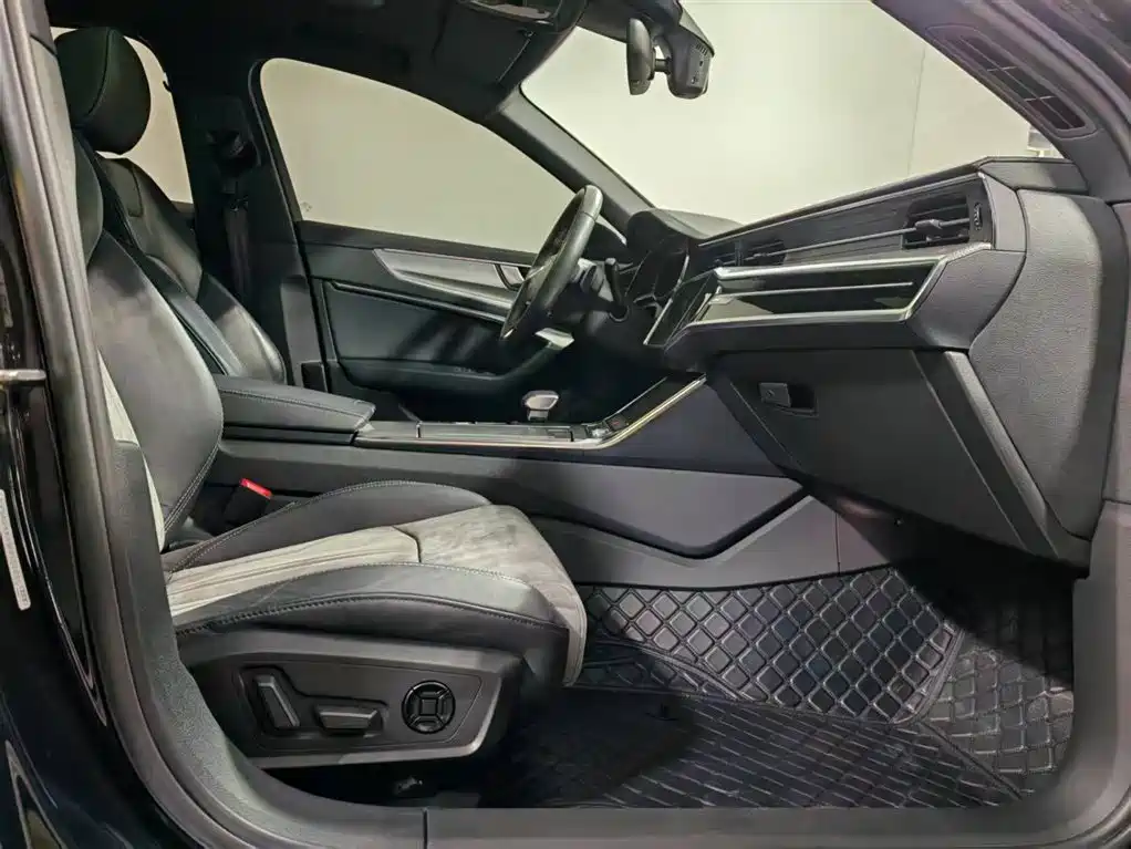 Audi A6L 2021 40 TFSI Luxury
