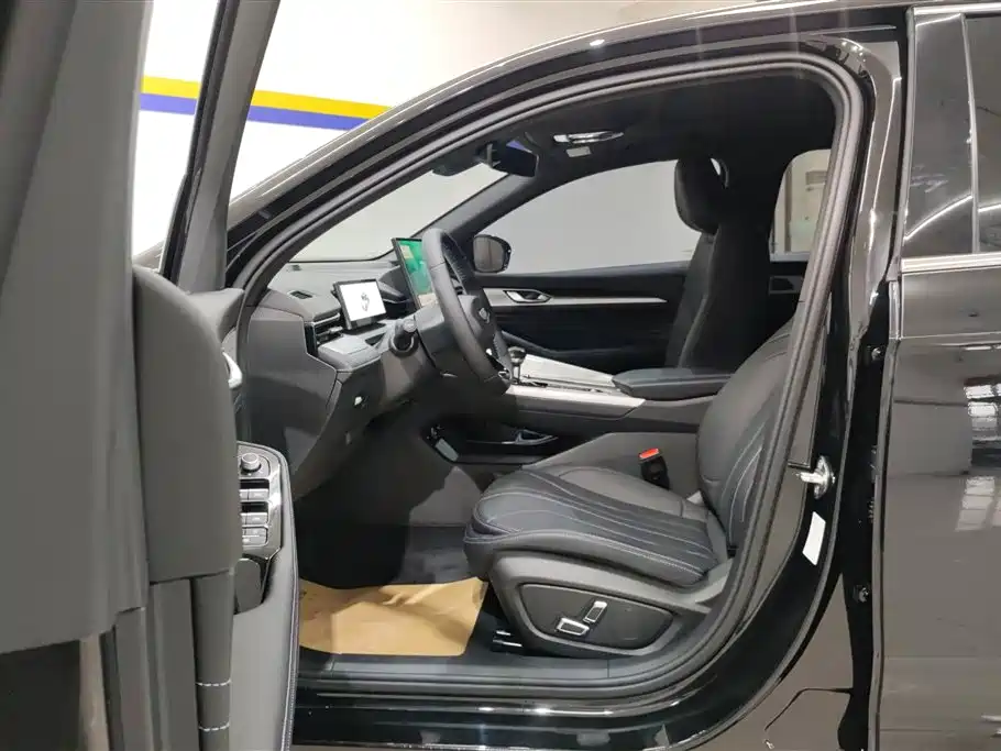 GEELY AUTOMOBILE XINGRUI