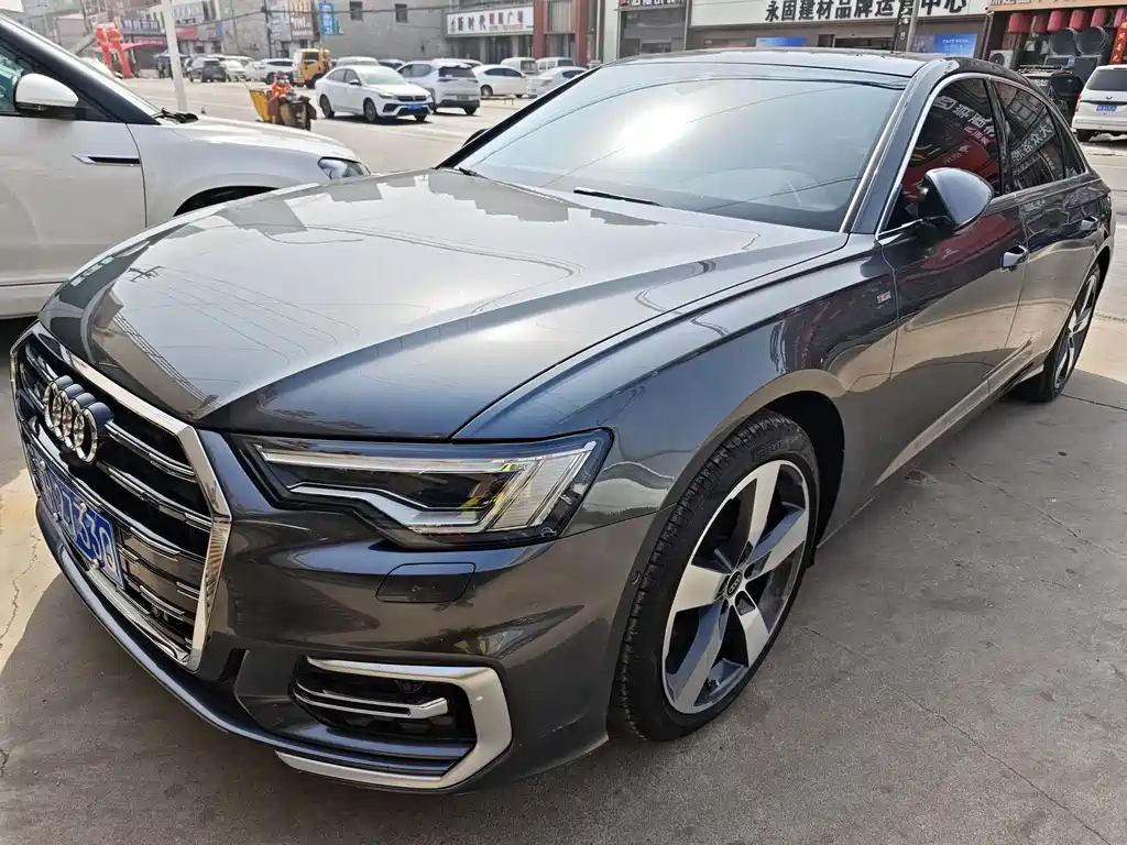 Audi A6L 2022
