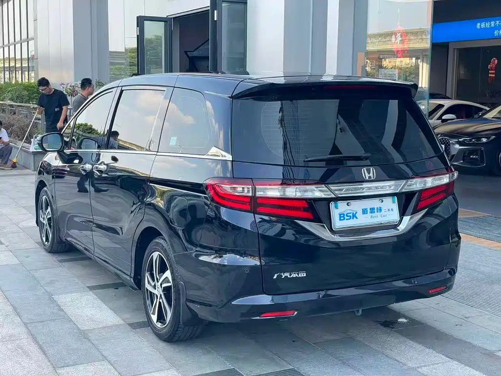 Honda Odyssey — миниатюра 5