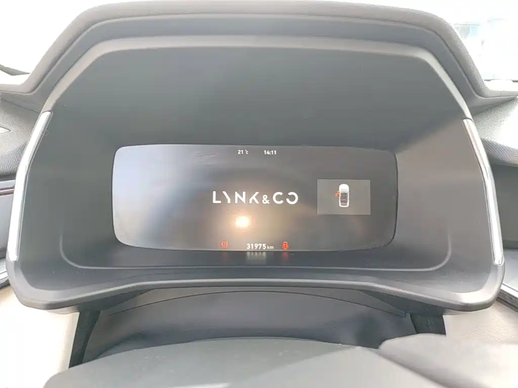 Lynk & Co 06 — миниатюра 12