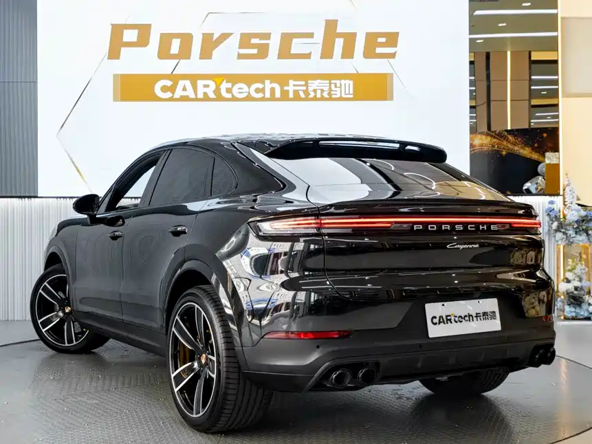 Porsche Cayenne — миниатюра 6