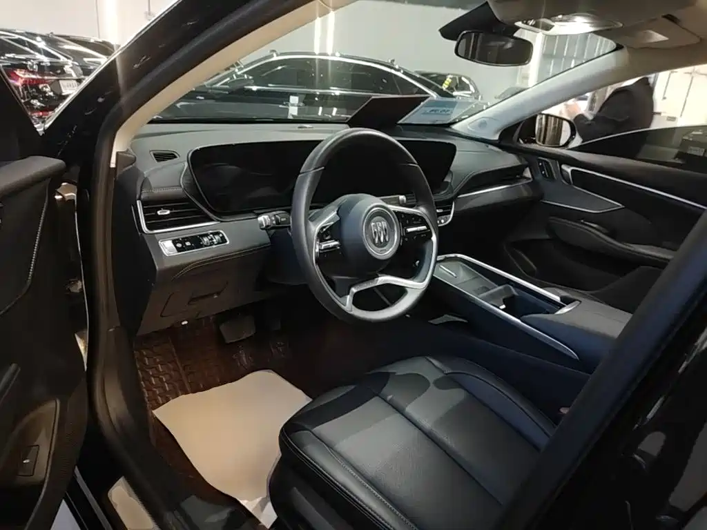 Buick LaCrosse — миниатюра 15