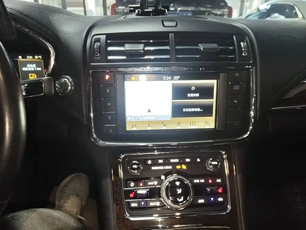 Lincoln Continental — миниатюра 13
