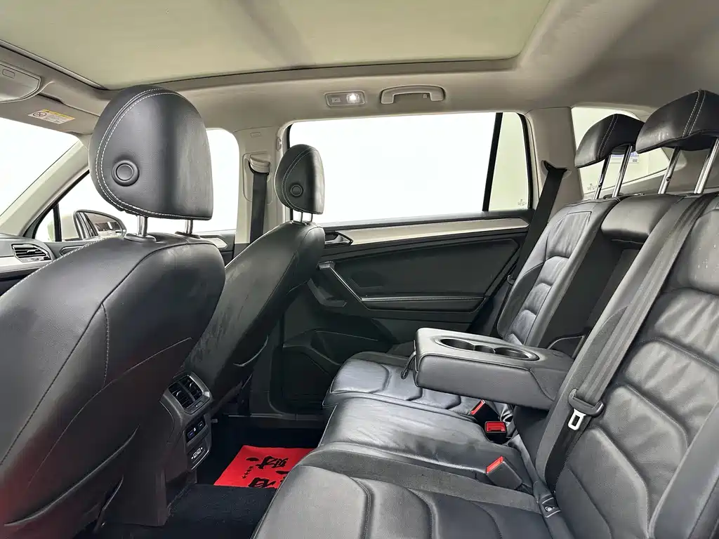 Volkswagen Tiguan L — миниатюра 13