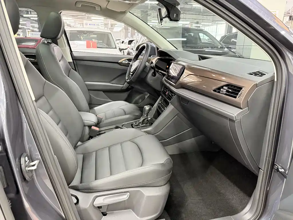 Volkswagen Tharu 2022 280TSI Luxury