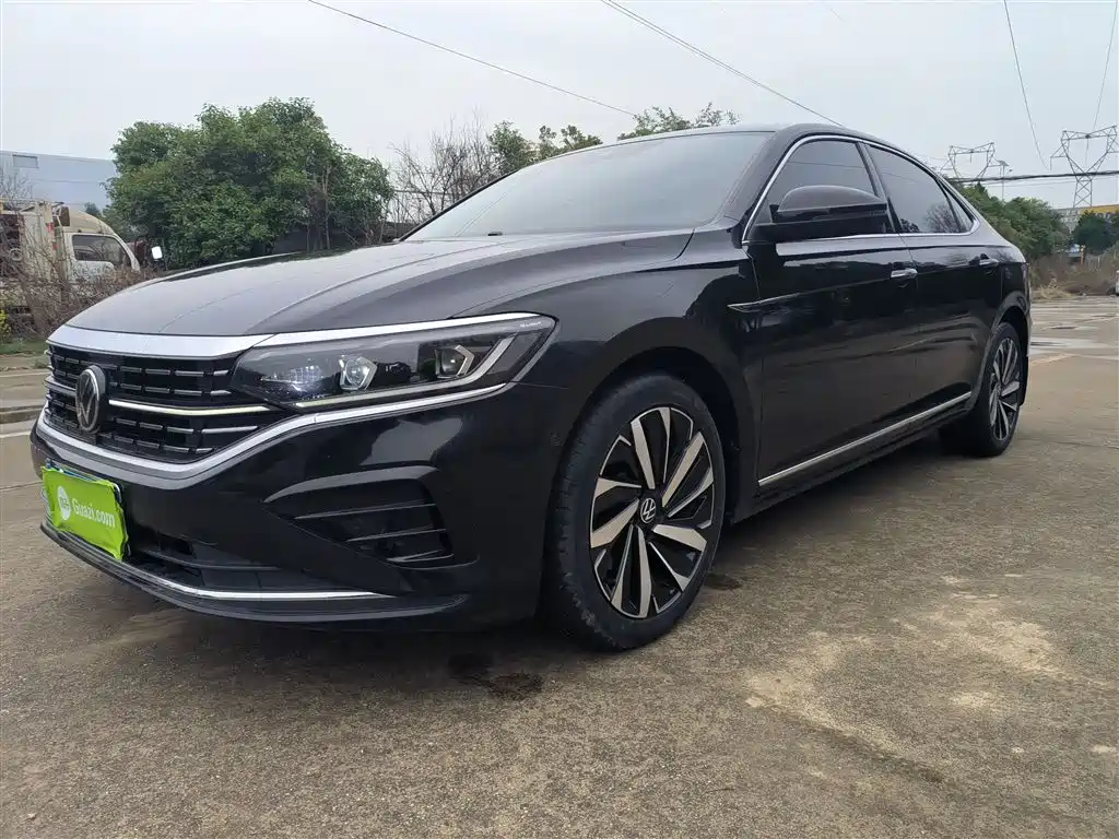 Volkswagen Passat 2022