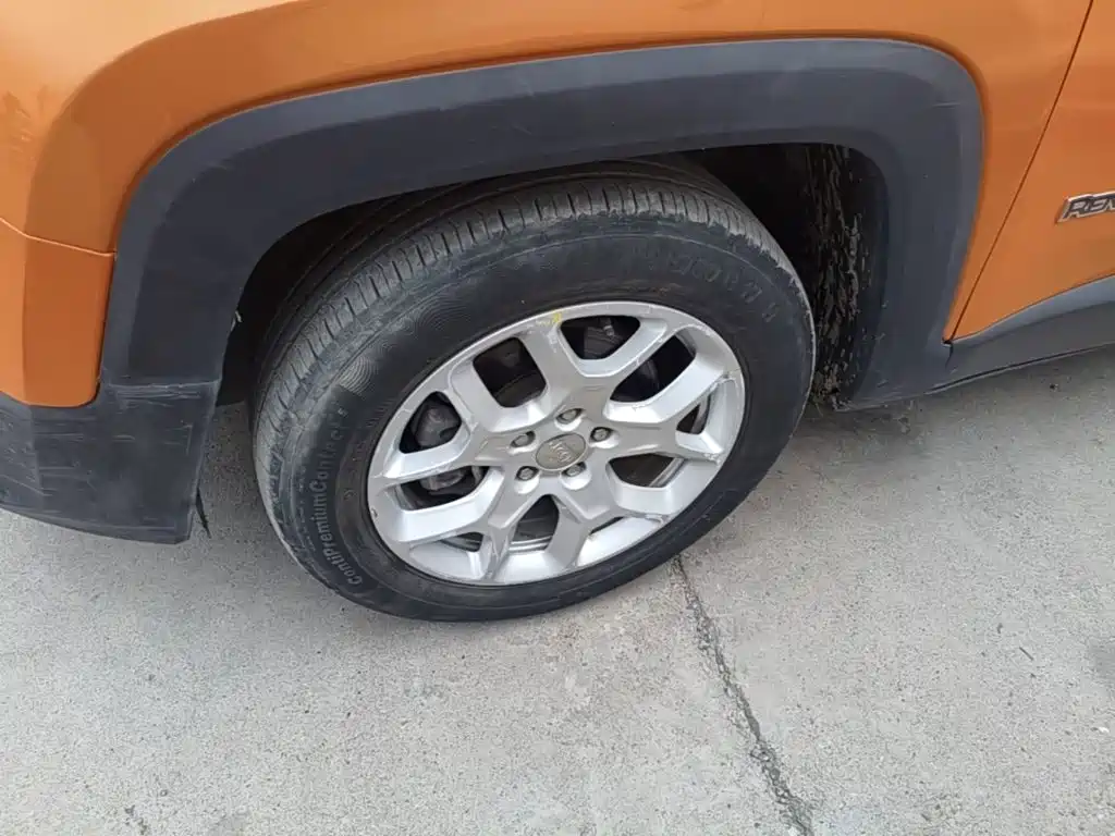 Jeep Renegade — миниатюра 23