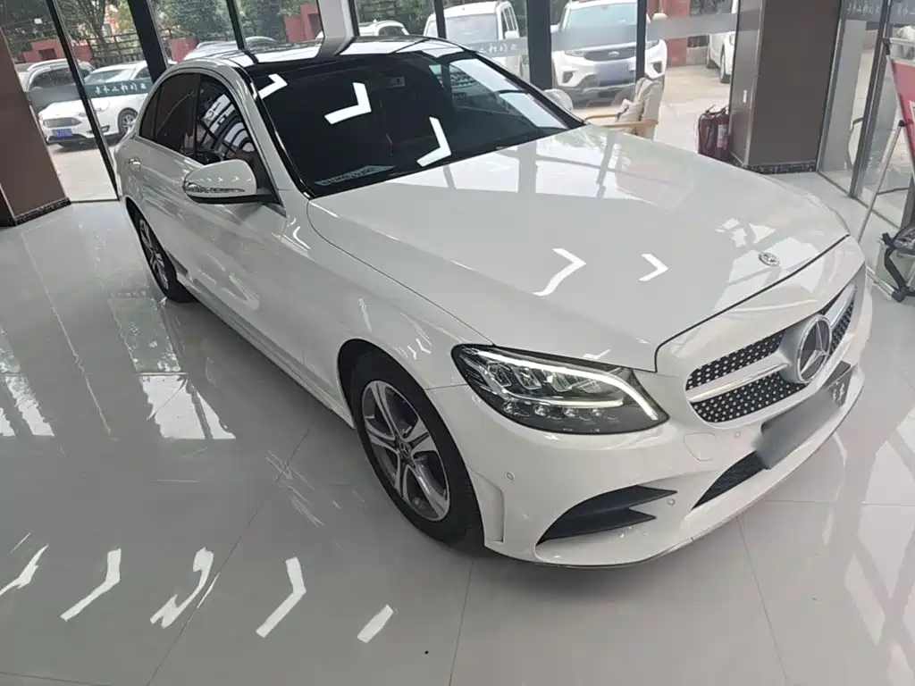 Mercedes-Benz C-Class — миниатюра 4