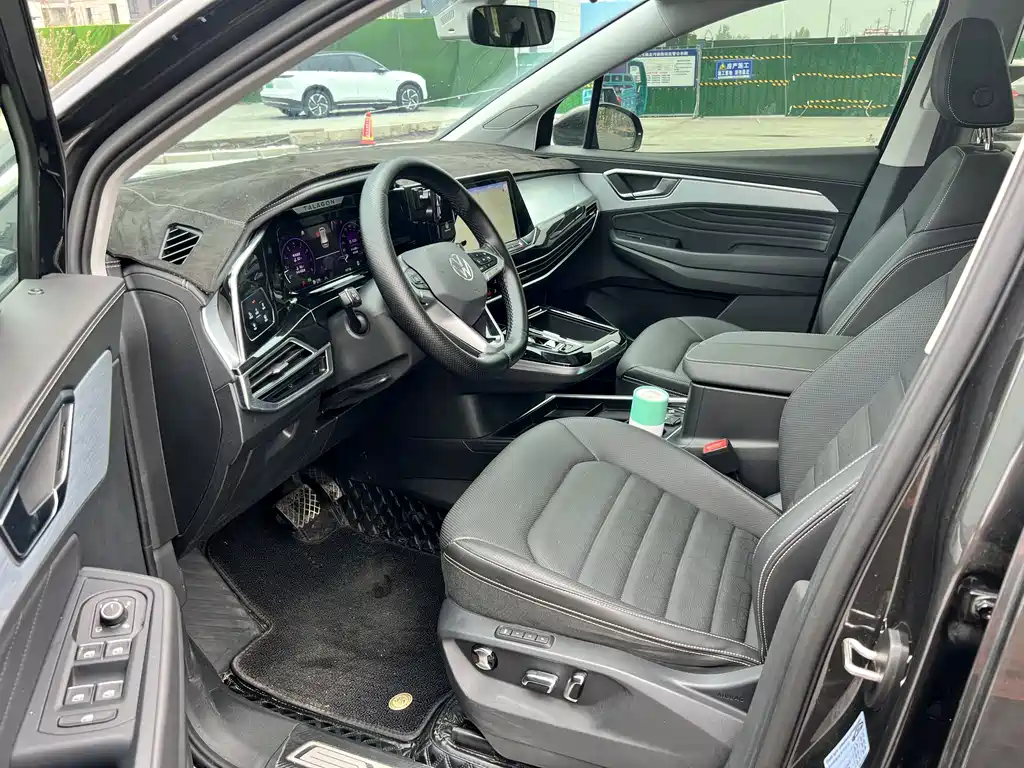 Volkswagen Viloran 2024 380TSI Luxury Pro 7 мест