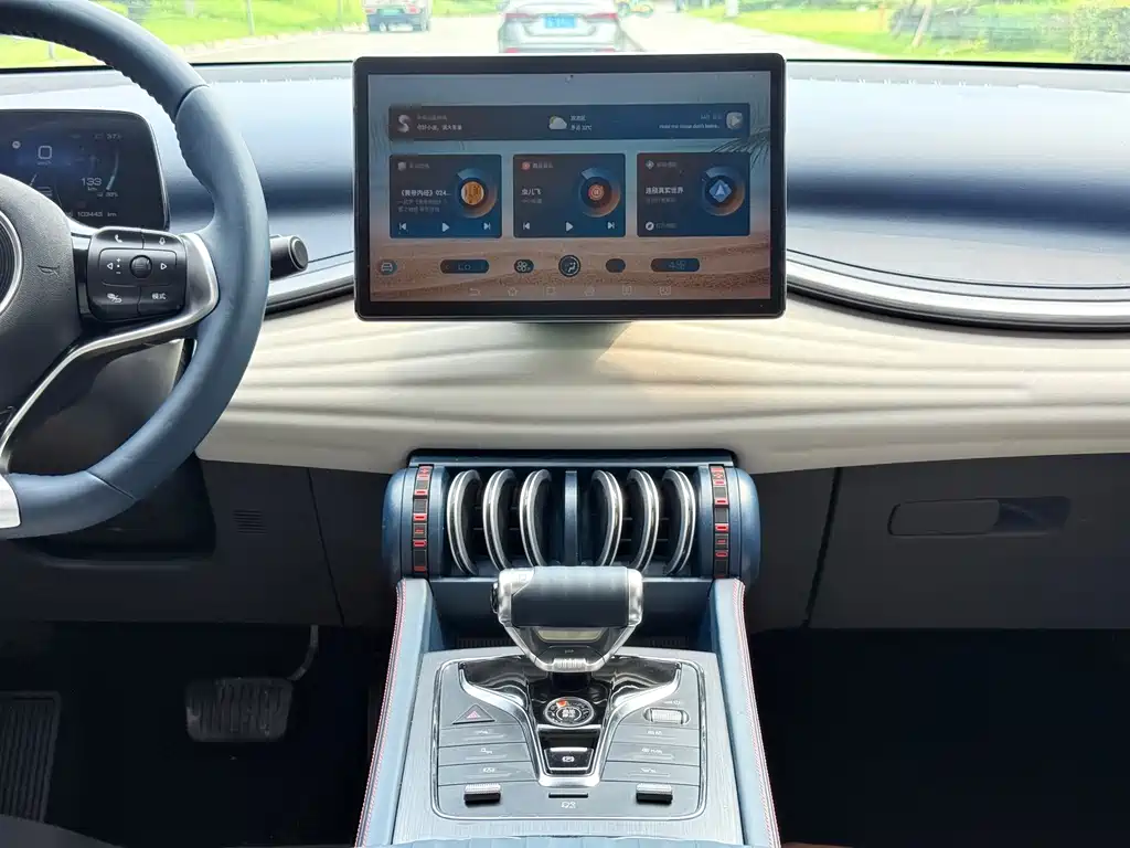 BYD Yuan Plus — миниатюра 15