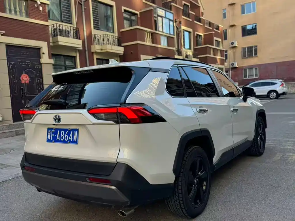 TOYOTA RAV4 RONGFANG