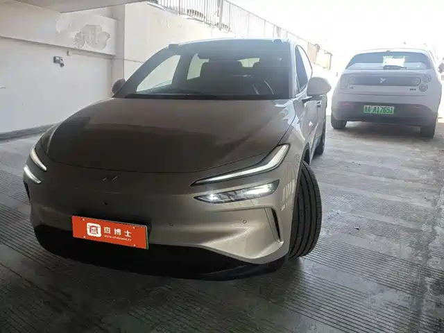 2025 Nio L60
