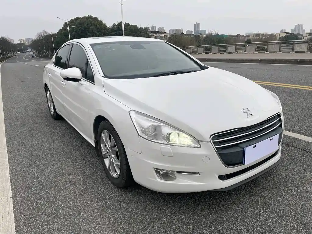 Peugeot 508 2013 2.3L