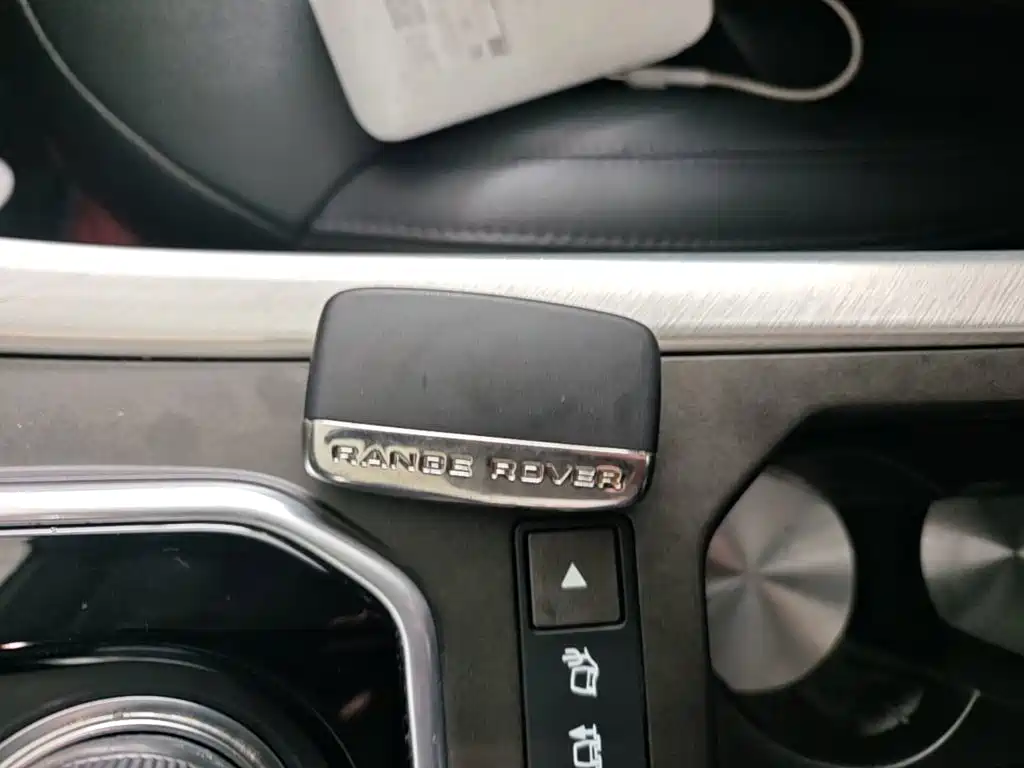 Land Rover Evoque — миниатюра 9
