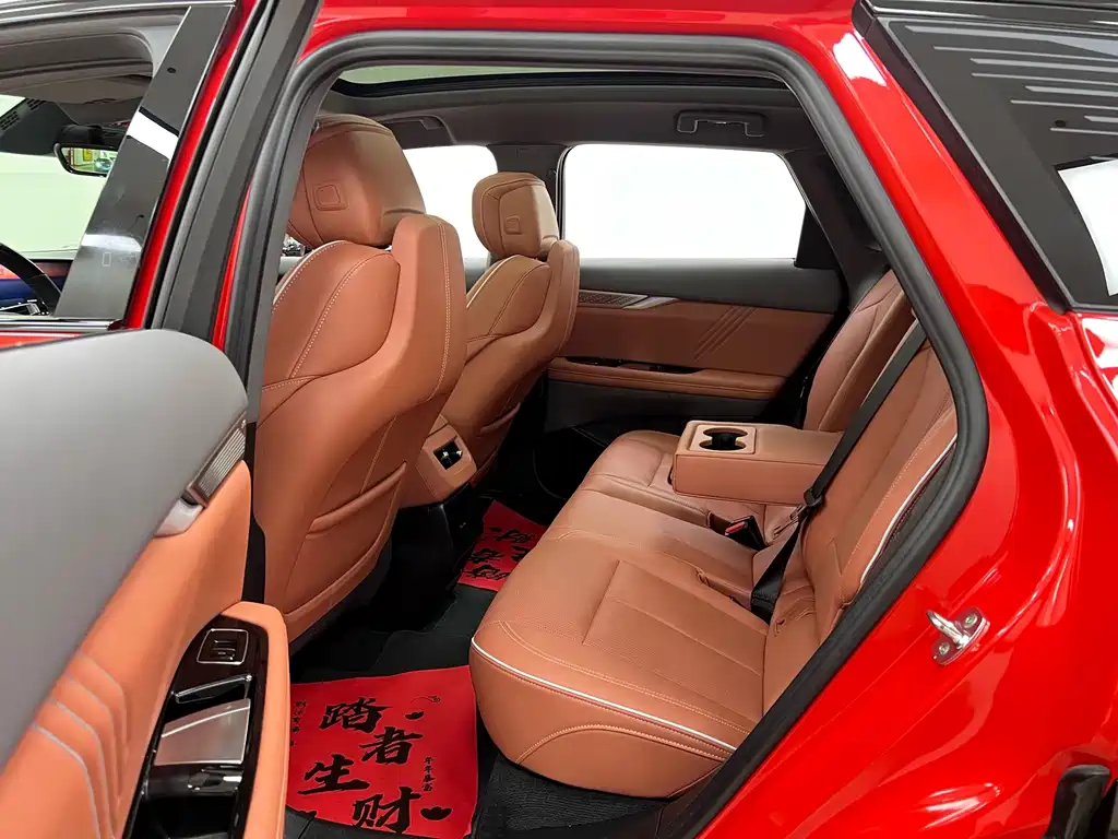 Cadillac IQ — миниатюра 16
