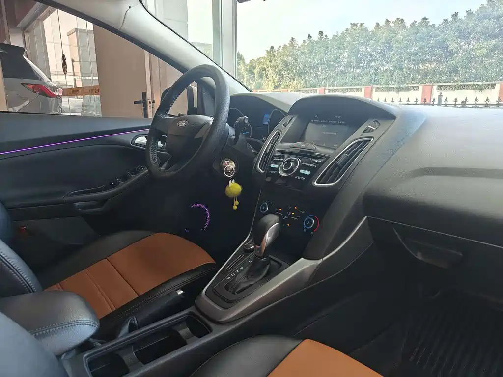 Ford Focus — миниатюра 14
