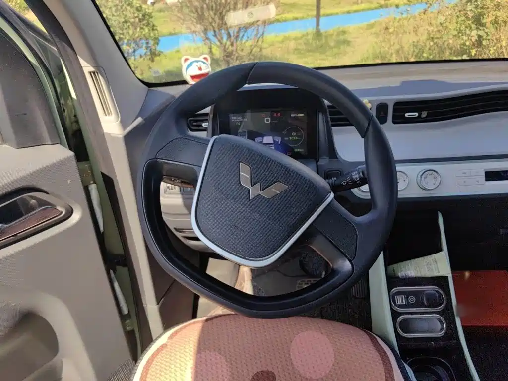 Wuling MINIEV — миниатюра 3