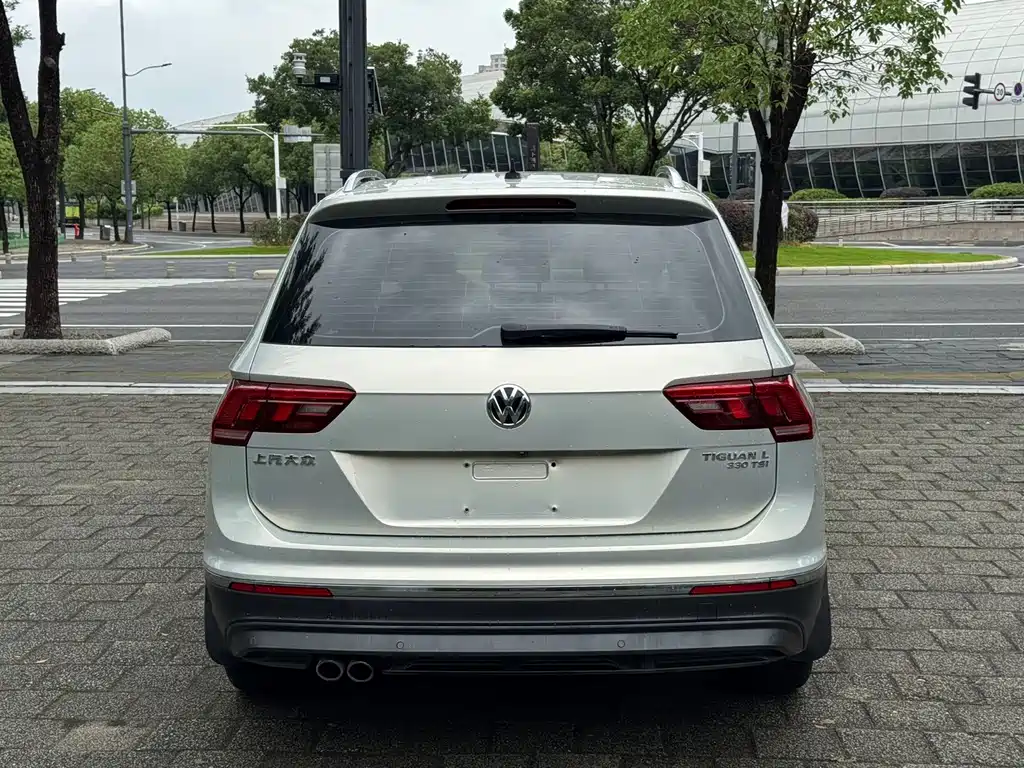 Volkswagen Tiguan L — миниатюра 6