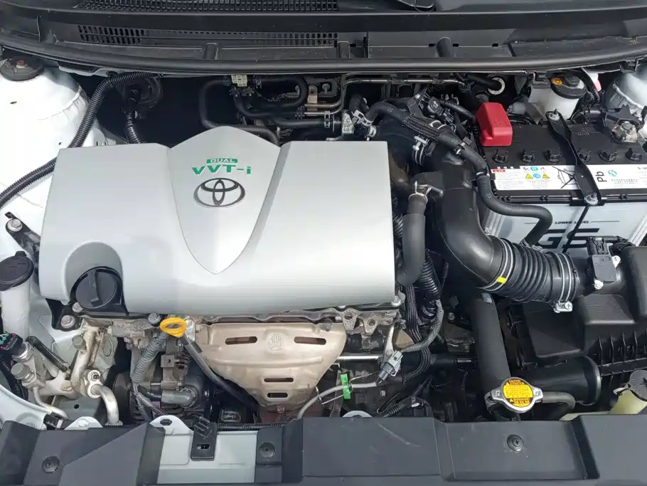 Toyota Yaris L — миниатюра 10