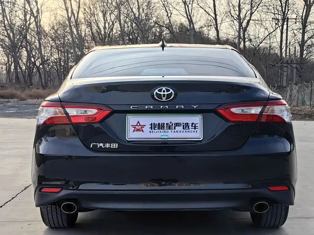 TOYOTA CAMRY
