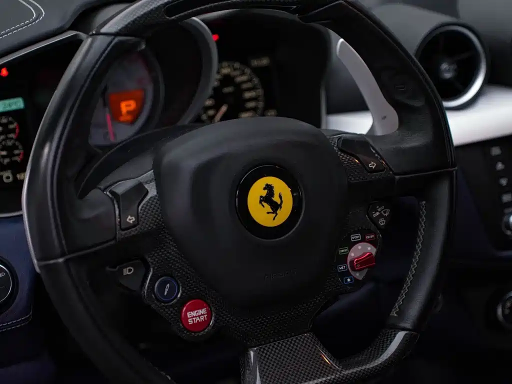 Ferrari FF — миниатюра 10