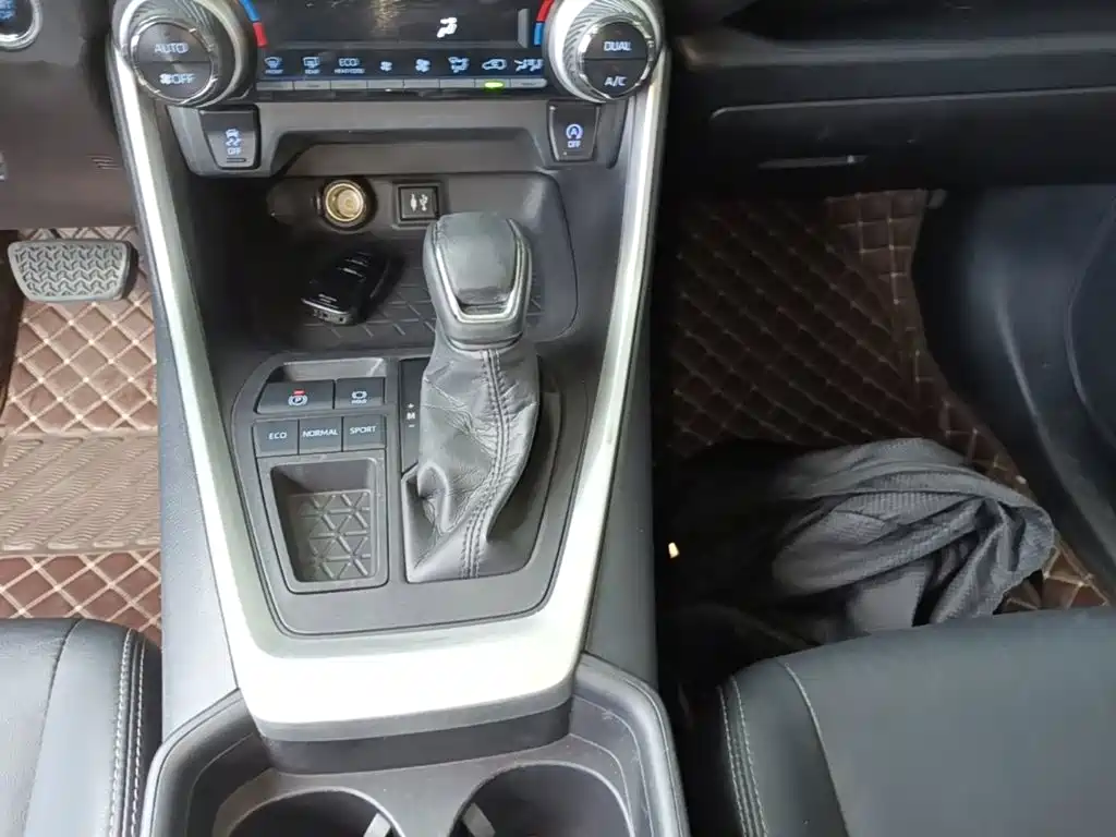 Toyota Wildlander — миниатюра 14
