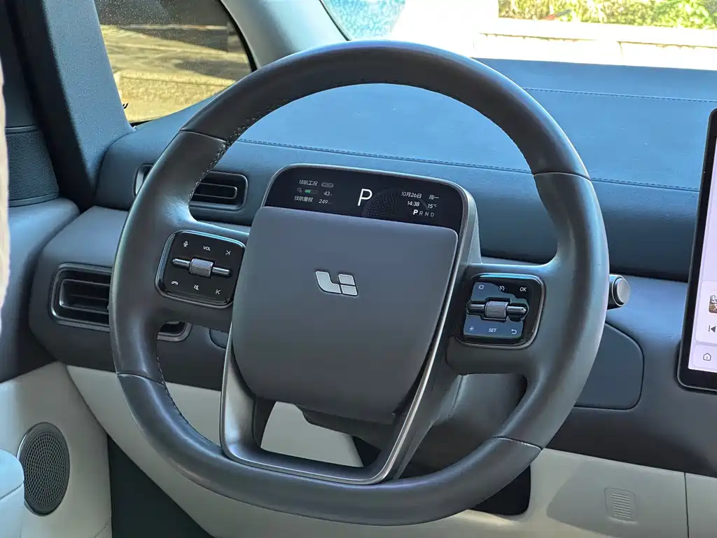 Li Auto Li MEGA — миниатюра 17