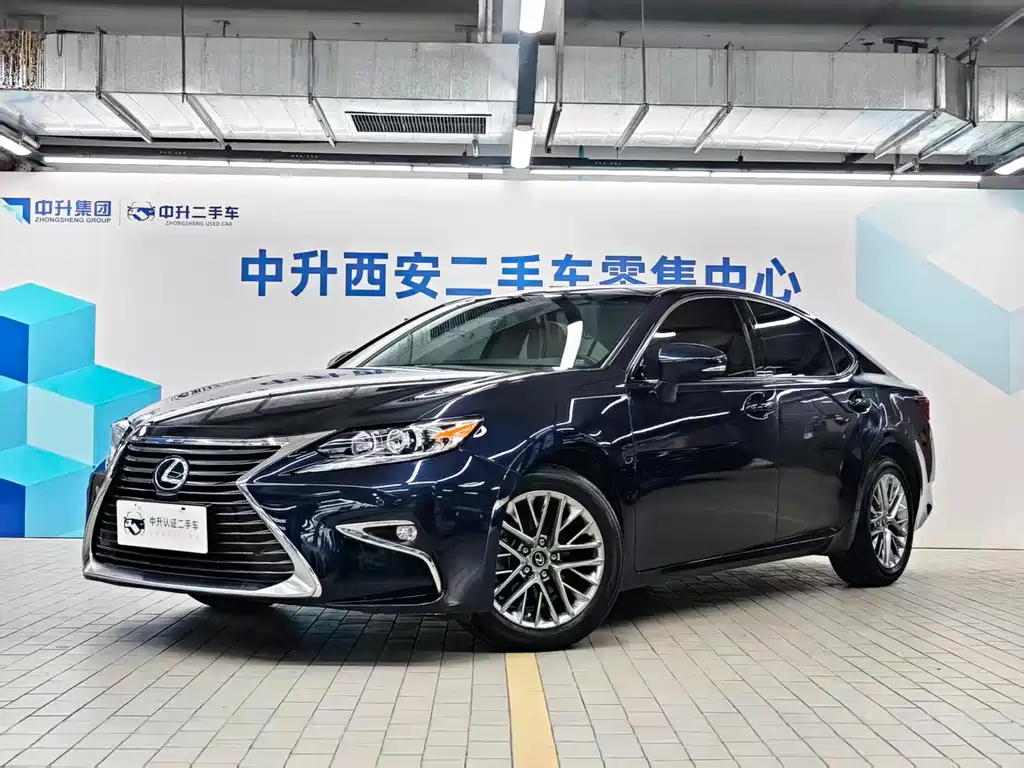 Lexus ES 2018