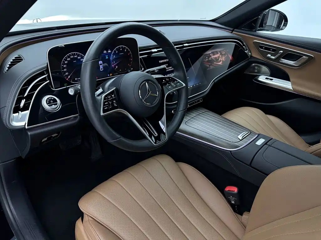 Mercedes-Benz E-Class — миниатюра 17