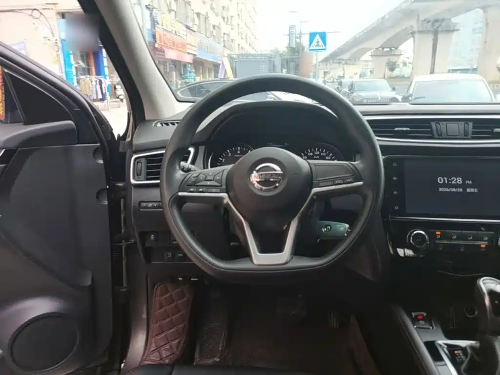 Nissan Qashqai — миниатюра 11