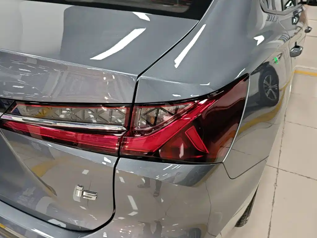 Roewe i5 — миниатюра 8