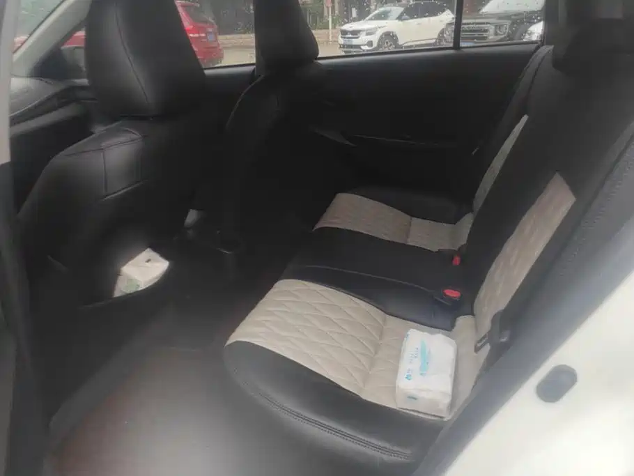 Toyota Yaris L — миниатюра 11