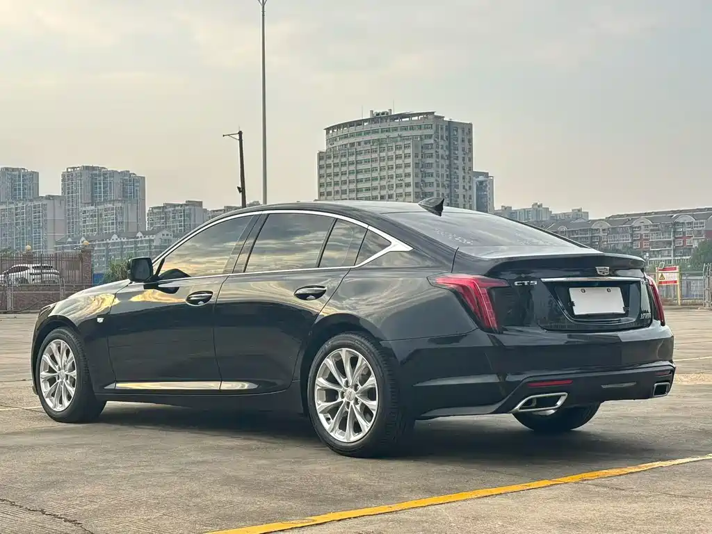 Cadillac CT5 — миниатюра 9