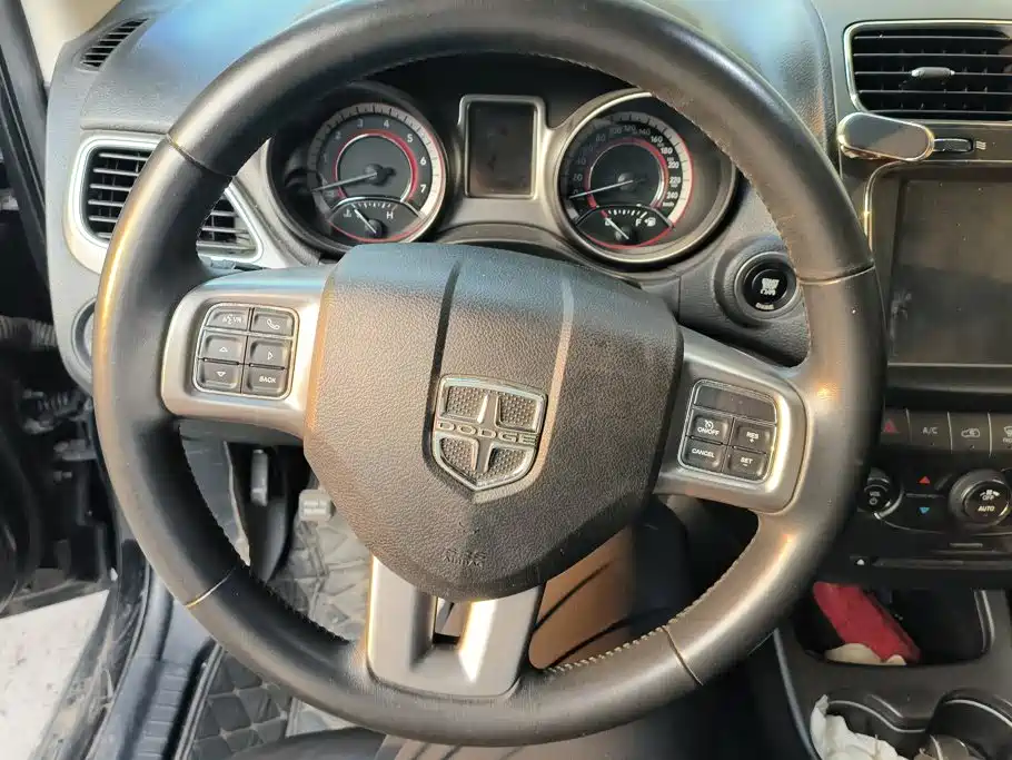 Dodge Journey — миниатюра 15