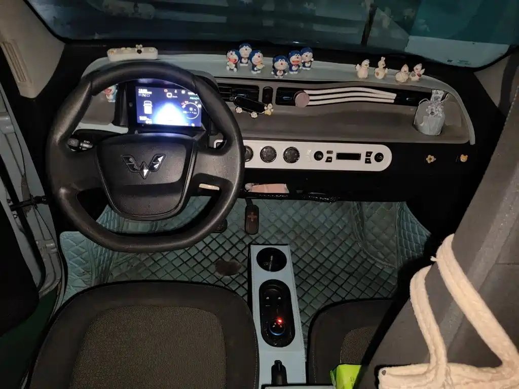 Wuling MINIEV — миниатюра 13