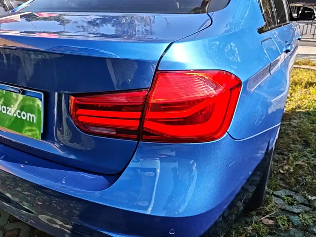 BMW 3 Series — миниатюра 8