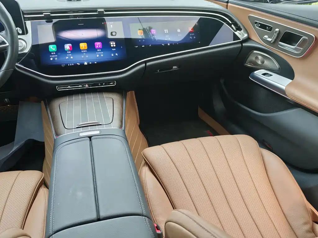 Mercedes-Benz E-Class — миниатюра 9