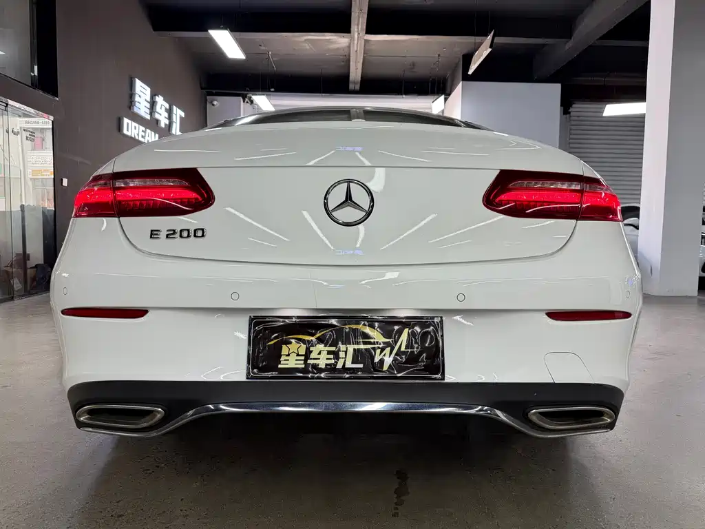 Mercedes-Benz E-Class (Import) — миниатюра 13