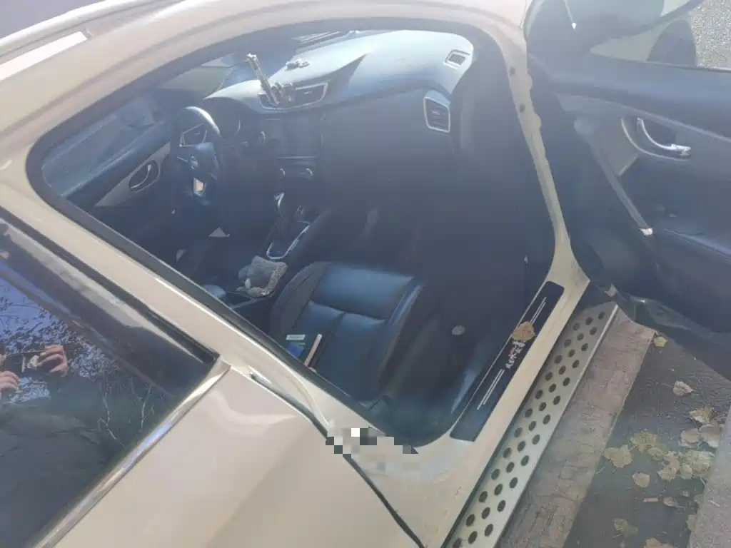 Nissan Qashqai — миниатюра 19