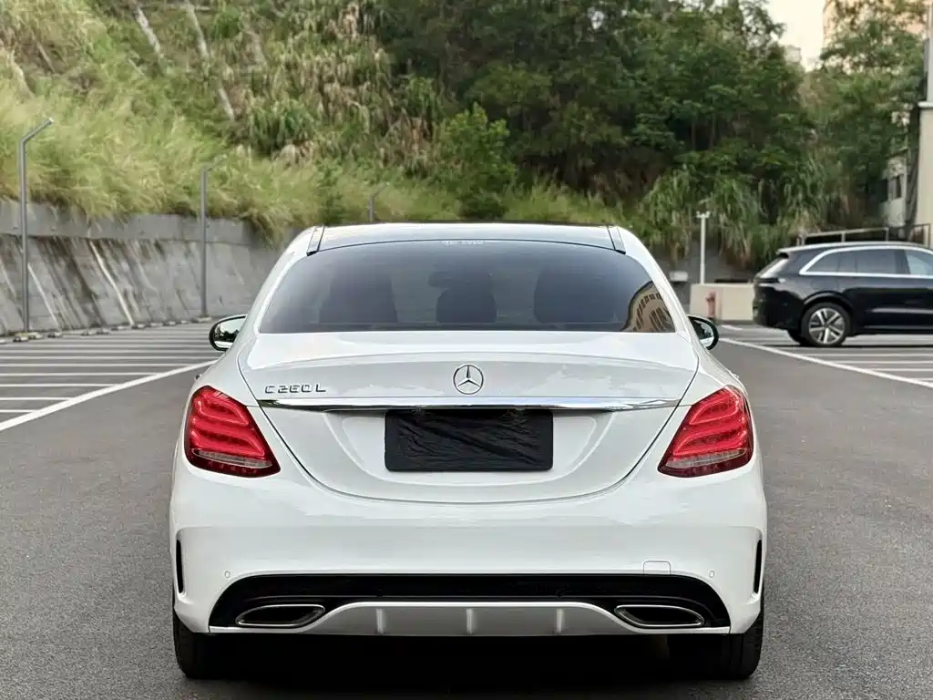 Mercedes-Benz C-Class — миниатюра 8