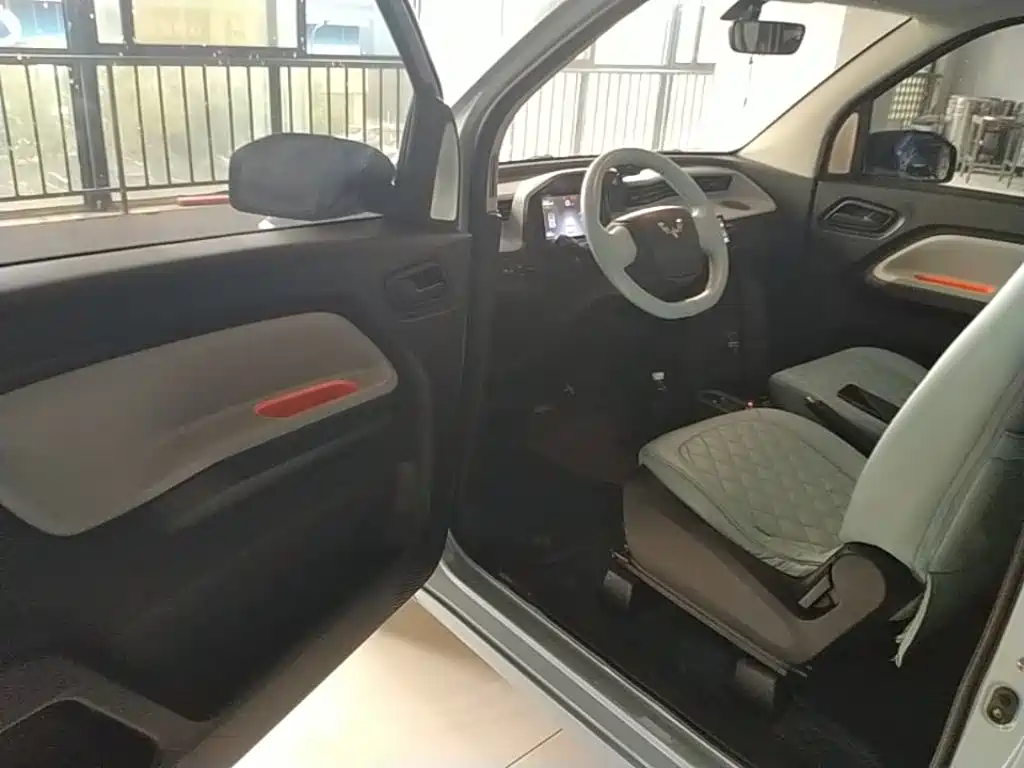 Wuling MINIEV — миниатюра 16