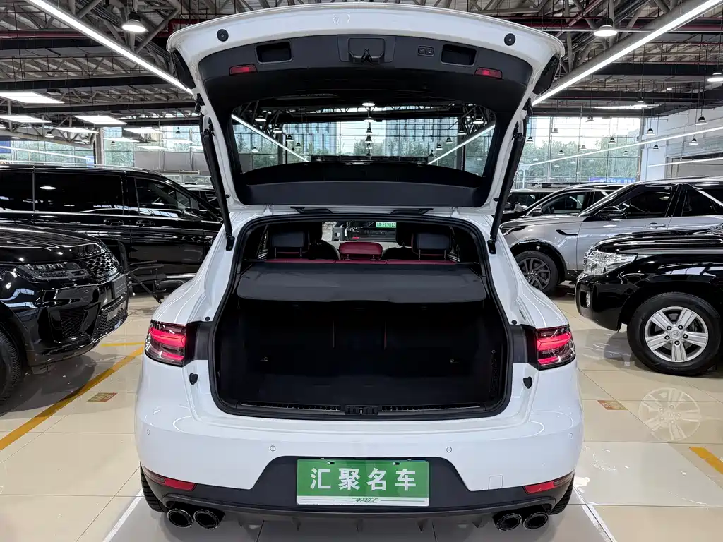 Porsche Macan — миниатюра 17