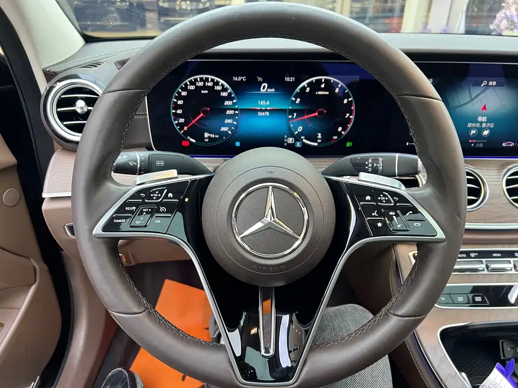 MERCEDES-BENZ E CLASS