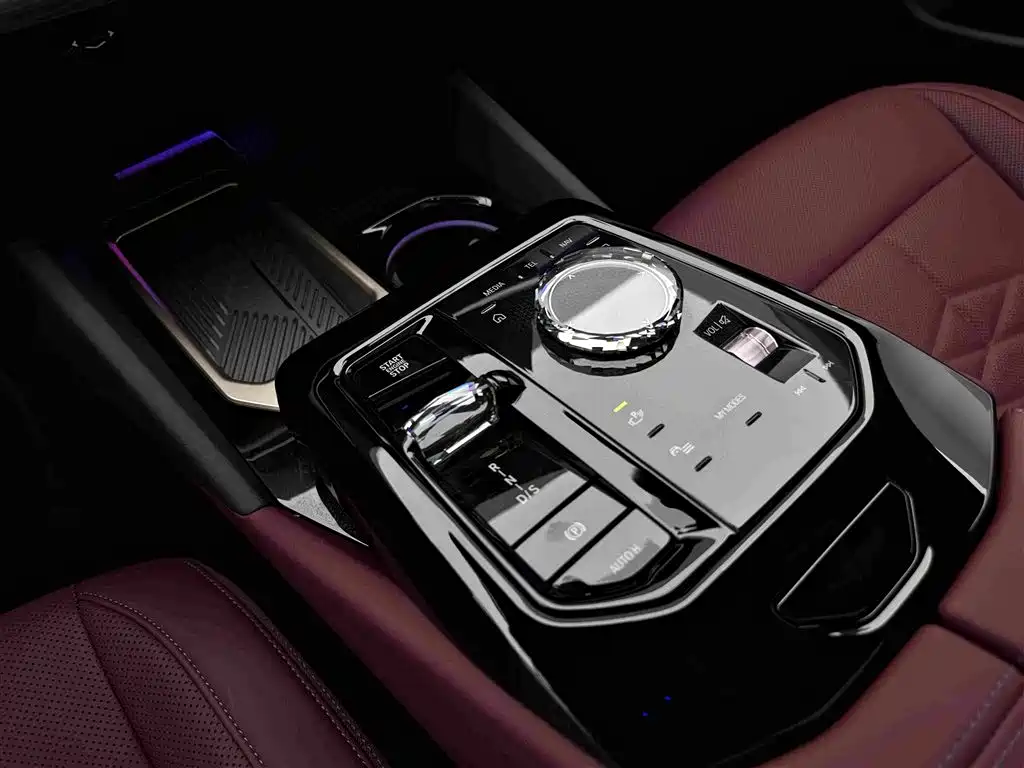 BMW 5 Series — миниатюра 13