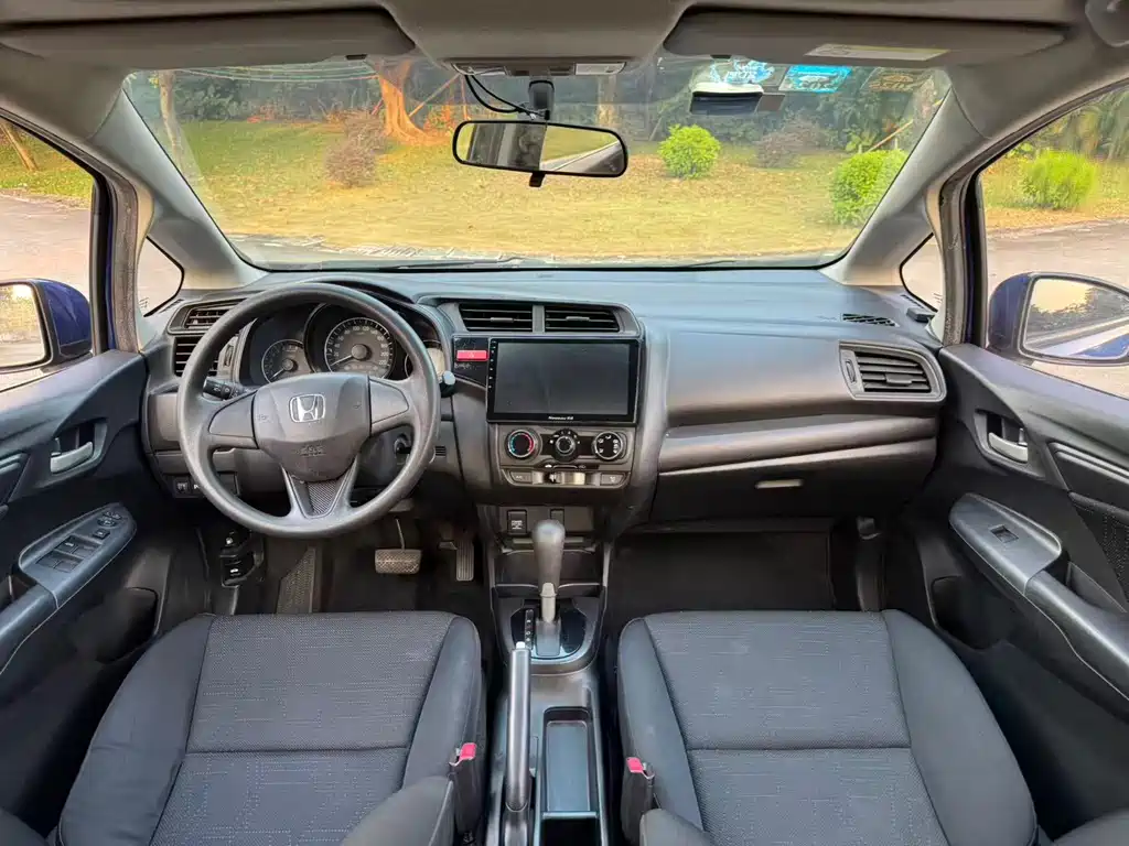 Honda Fit — миниатюра 5