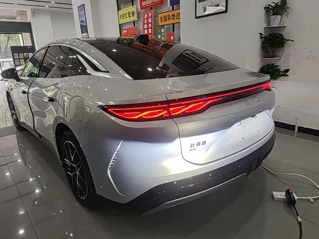 BYD Han L 2025 EV Flagship
