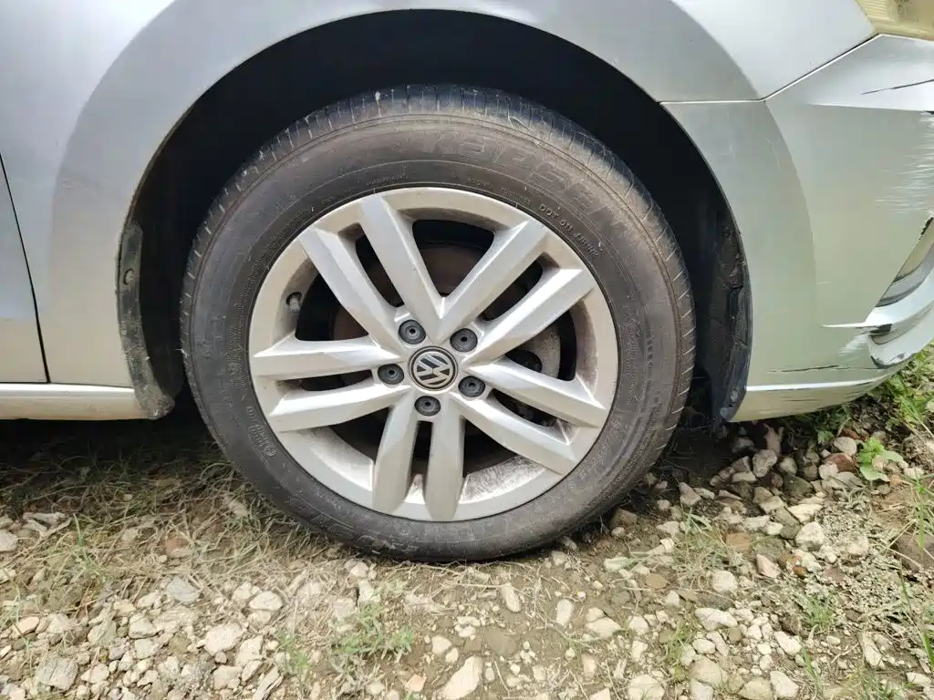 Volkswagen Jetta — миниатюра 24
