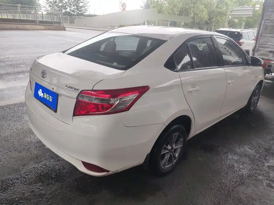 Toyota Vios — миниатюра 3