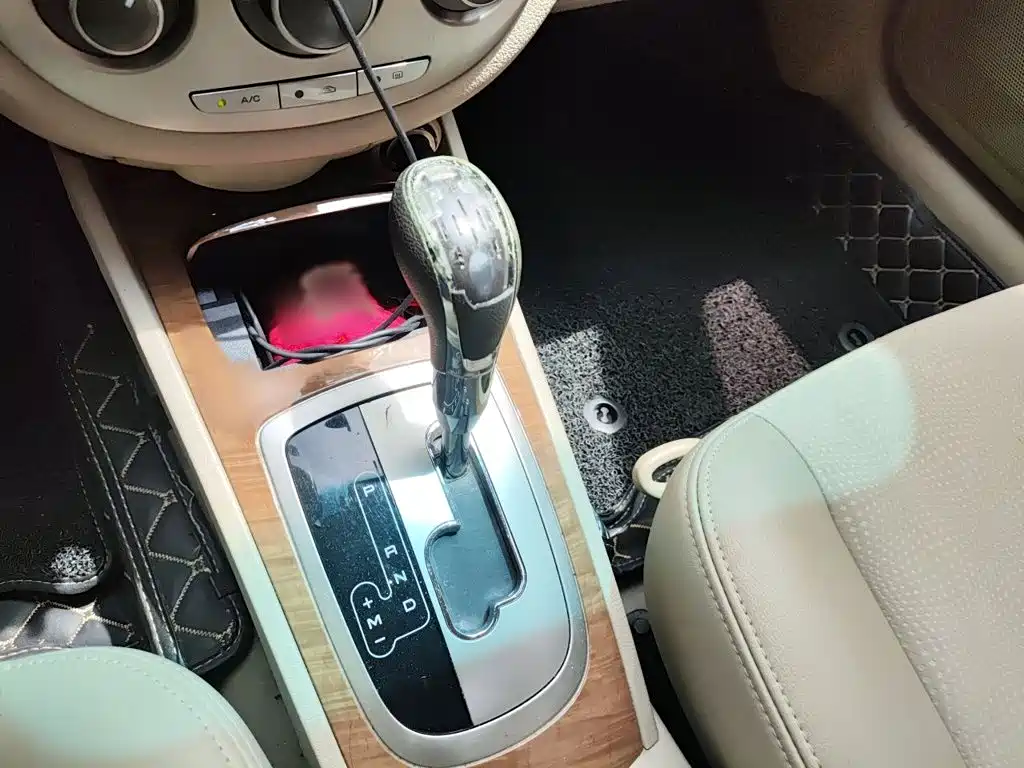 Buick Excelle — миниатюра 7